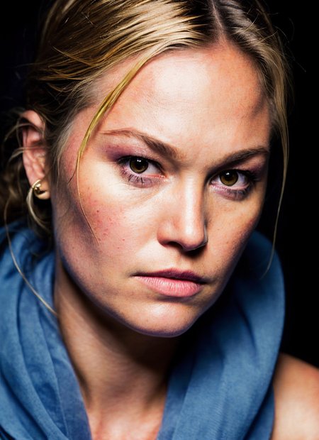 Julia Stiles