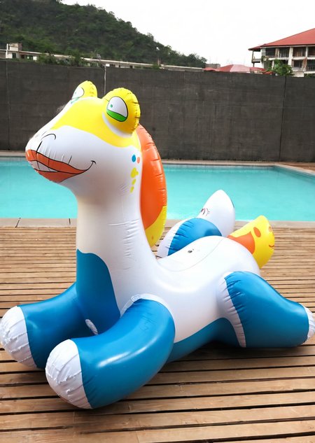 masterpiece, best quality, jjbinx:1.5  <lora:JarJarXL2-000026:1.5>, Inflatable, pooltoy, soft light, downpants, graceful, court, figure four sitting   <lora:BloonzXLv3-000060:1>