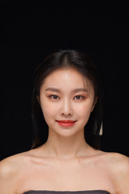 Momoland Hyebin (혜빈) Lookalike