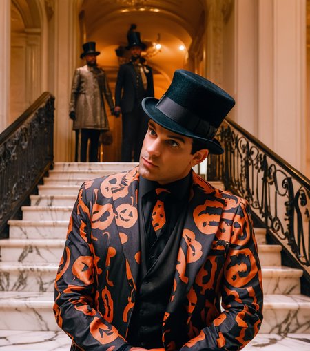 <lora:d5pumpk1n_04XL-000010:1.1>, a photograph of (handsome d5pumpk1n man:1.2)with black hair,as a socialite, attending the met gala,with a top hat,(standing on a curved marble staircase:1.3),in the atrium of an (elegant hotel:1.2),looking over shoulder,(face focus:1.2)(side view:1.2), cinematic photograph, photorealism, realistic lighting,depth of field,realistic shadows,masterpiece,Award-winning, 8K wallpaper,Hyperrealistic, intricate detailed, subsurface scattering, rule of thirds, detailed pupils, 35mm photograph, detailed skin texture, subsurface scattering