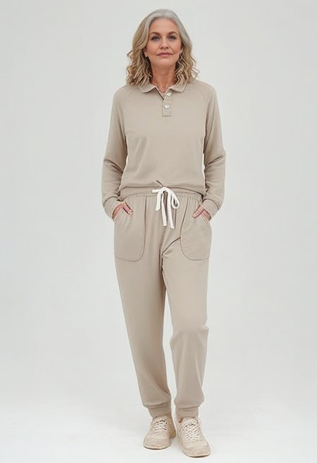 Stable_Yogis_PDXL_Positives 
<lora:train_Sweat_Suit_by_Stable_yogi_bsy_PONY:0.8>
 wearing a 99sweatsuit99 in White color,   pockets, long sleeves, full body,  shoes,
beautiful face, Fantasy makeup style, Straight with middle part hairstyle, Dirty blonde hair_color, old-fashioned windmill