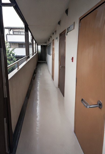 masterpiece, best quality, very aesthetic, absurdres,
rouka, hallway, scenery, door, realistic, 
 <lora:JProuka_apartment_hallway_SDXL_V1:1>