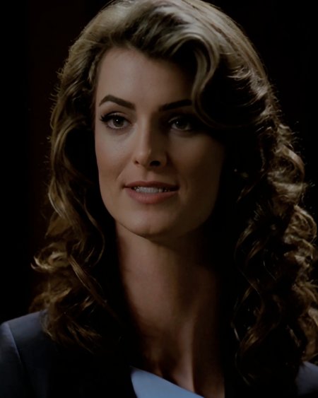 Stephanie Romanov Lookalike "Final"