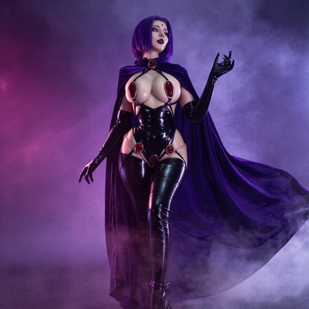 Raven Cosplay