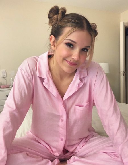 Millie Bobby Brown SDXL