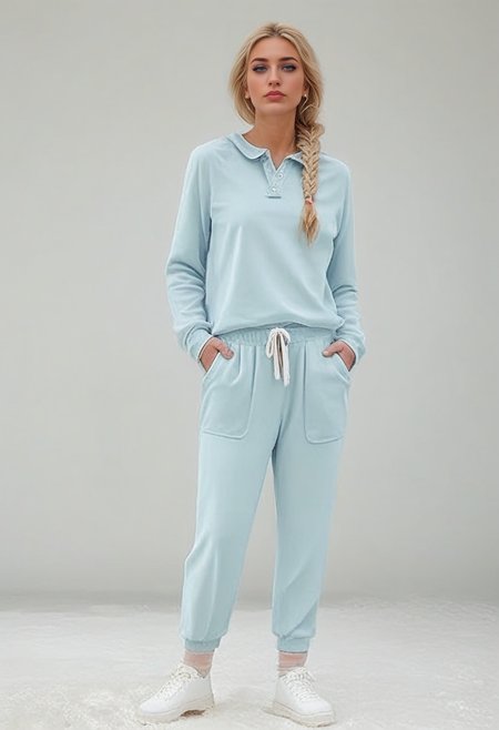 Stable_Yogis_PDXL_Positives 
<lora:train_Sweat_Suit_by_Stable_yogi_bsy_PONY:0.8>
 wearing a 99sweatsuit99 in Silver color,   pockets, long sleeves, full body,  shoes,
beautiful face, Bold lashes and bold lips makeup style, Loose boho braid hairstyle, Cream blonde hair_color, beach bonfire at sunset