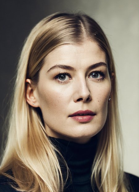 Rosamund Pike