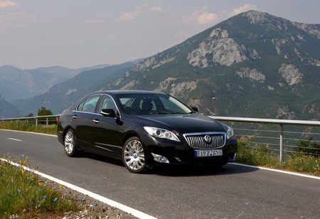 score_9, score_8_up, score_7_up, modern luxury sedan made from chrome-steel ball bearings, mountain road, detailed background, <lora:Balls_of_Chrome_Steel:0.1>, <lora:add-detail-xl:1>