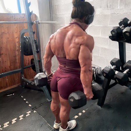 Muscular woman 33