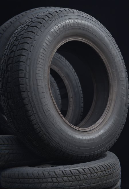 ,ruanyi1436,tire,
black background,<lora:1436 tire_v1_pony:1>, score_9,score_8_up,score_7_up,,8k,solo,,