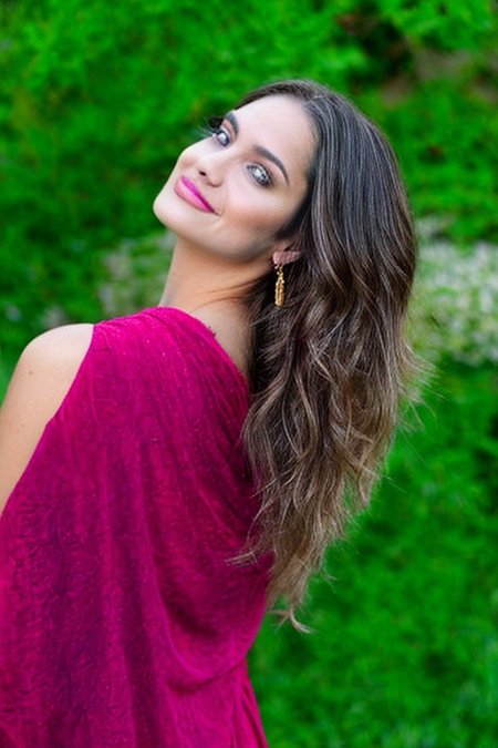 1girl,white mature woman, (( Helena Filatov ):1.6) 45 years old, straight hair, blue eyes, middle-etail,  big perfect round breast, wide hips, curly hair, score_9, score_8_up, score_7_up, detail face, HDR, a high resolution, looking at the view, shiny skin, SkinHairDetail, close to the face, round earrings, bracelet, necklace, golden crown dynamic pose, flirty stare, looking at the view, wrinkles, red royal dress, royal cloak queen, in the castle garden, roses curvy, plump, wide hips, amazing pert butt, amazing thighs, slim waist, Sun rays, lush lips, tall, thick ass, booty pose, stockings