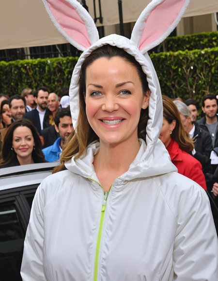 Claudia Christian